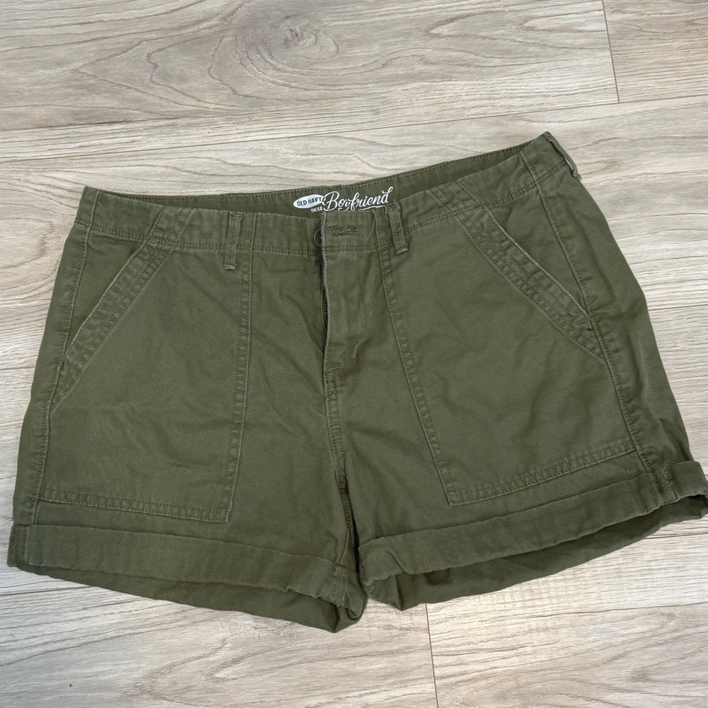 Old Navy‎ Women's Boyfriend Shorts in Army Green